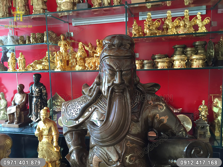 tượng Quan C&ocirc;ng